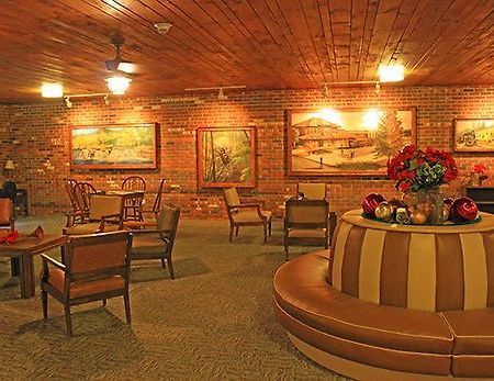 Iron Road Inn Elkins Exterior foto